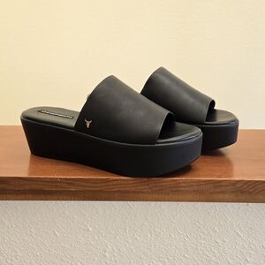Leather Platform Slides
